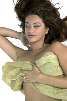 Luisa sguardo sottile